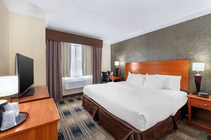 Room 19 of 36