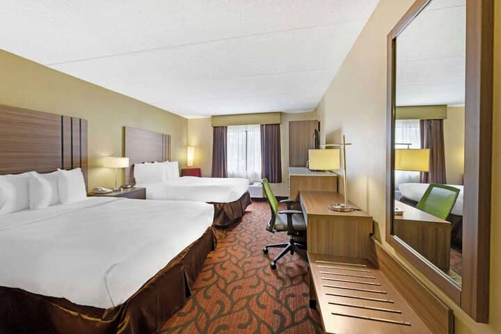 Room 11 of 25