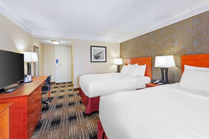 Room 34 of 36